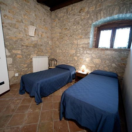 Agriturismo Sant'Agata Piana Degli Albanesi Rum bild