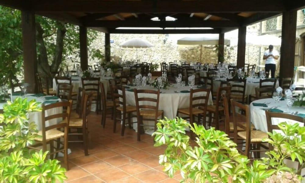 Agriturismo Sant'Agata Piana Degli Albanesi Exteriör bild