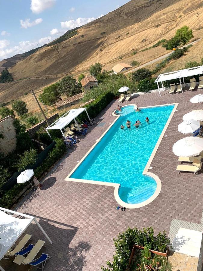 Agriturismo Sant'Agata Piana Degli Albanesi Exteriör bild