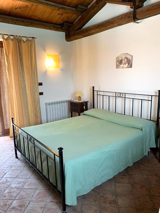 Agriturismo Sant'Agata Piana Degli Albanesi Exteriör bild