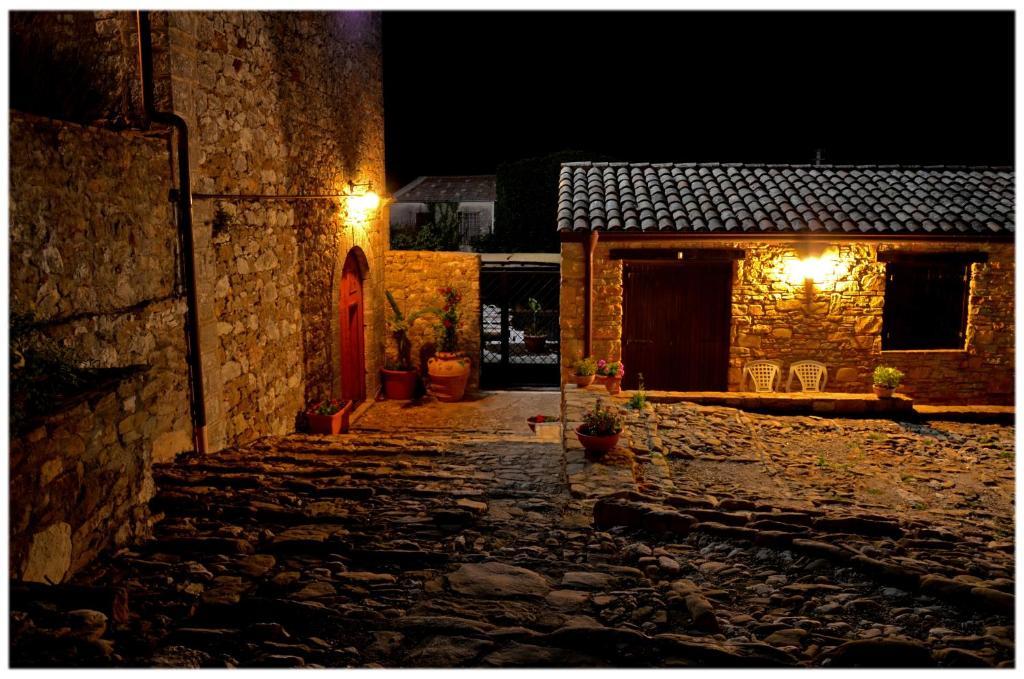 Agriturismo Sant'Agata Piana Degli Albanesi Exteriör bild
